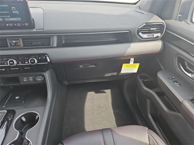 new 2025 Honda Pilot car, priced at $52,181