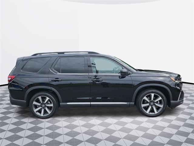 used 2023 Honda Pilot car, priced at $41,000