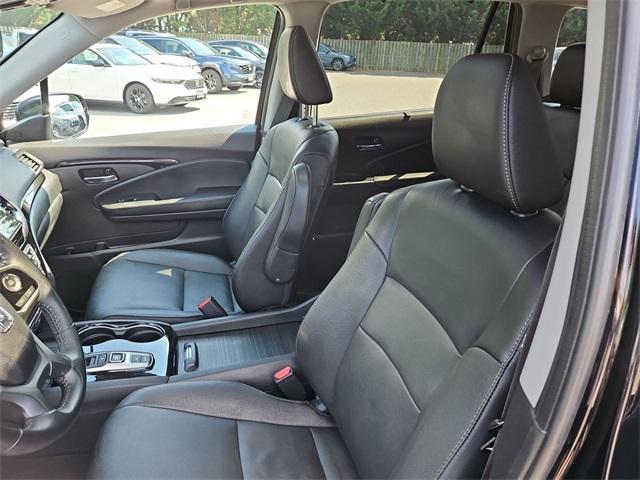 used 2022 Honda Pilot car, priced at $32,500