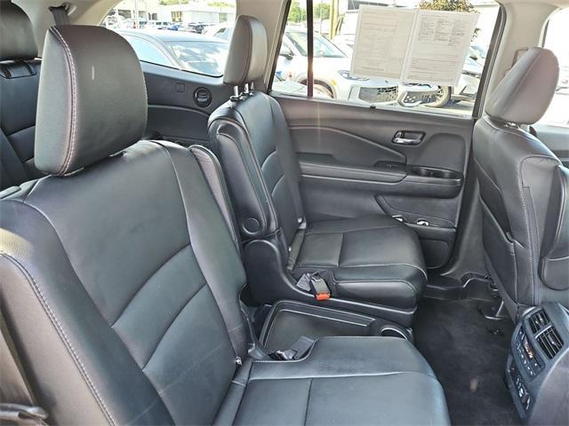 used 2022 Honda Pilot car, priced at $32,500