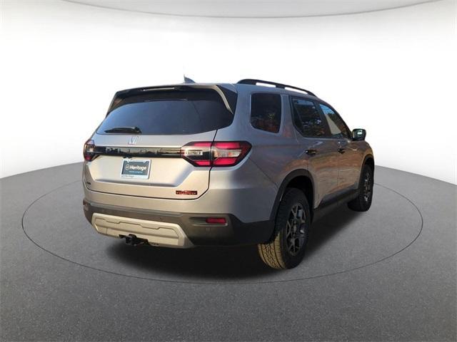 new 2025 Honda Pilot car, priced at $46,692