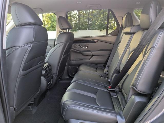 new 2025 Honda Pilot car, priced at $44,423