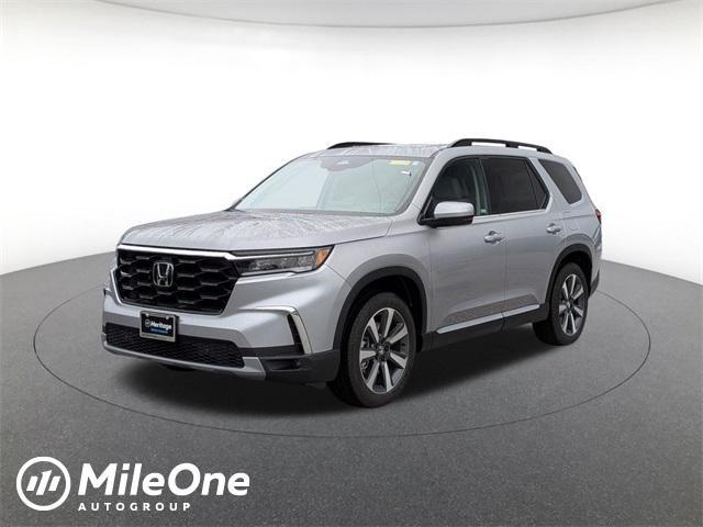 new 2025 Honda Pilot car, priced at $48,018