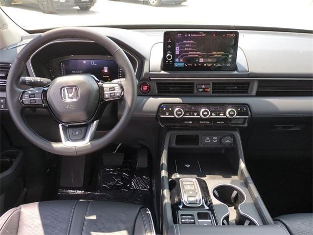 new 2025 Honda Pilot car