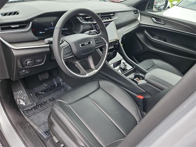 used 2025 Jeep Grand Cherokee car, priced at $43,000