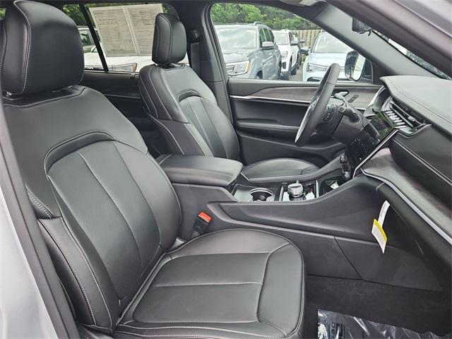 used 2025 Jeep Grand Cherokee car, priced at $43,000