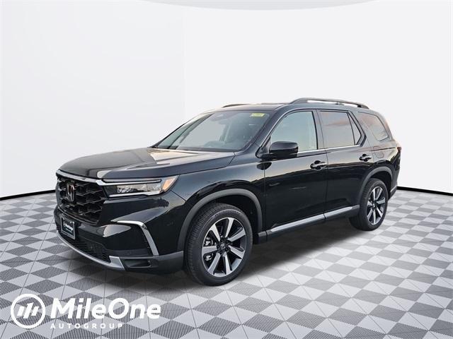 new 2025 Honda Pilot car, priced at $47,276