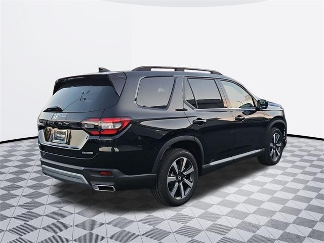 new 2025 Honda Pilot car, priced at $47,276