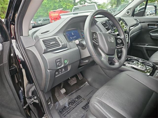 used 2022 Honda Pilot car, priced at $36,000