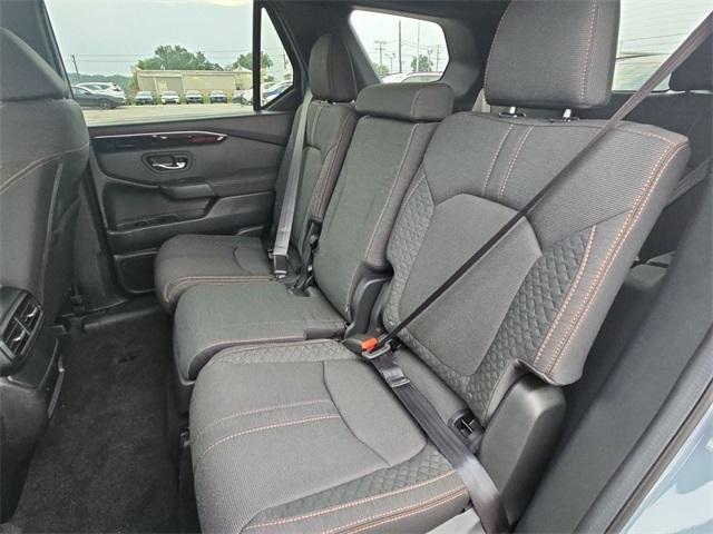 new 2025 Honda Pilot car, priced at $42,389