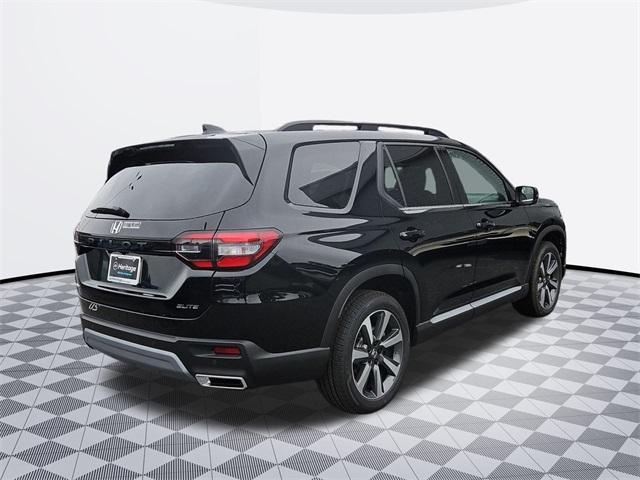 new 2025 Honda Pilot car, priced at $51,377