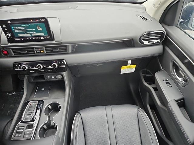 new 2025 Honda Pilot car, priced at $51,377