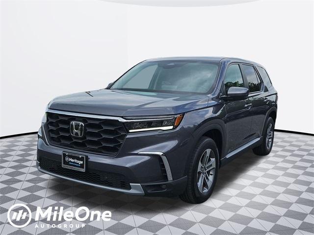 used 2023 Honda Pilot car, priced at $37,500