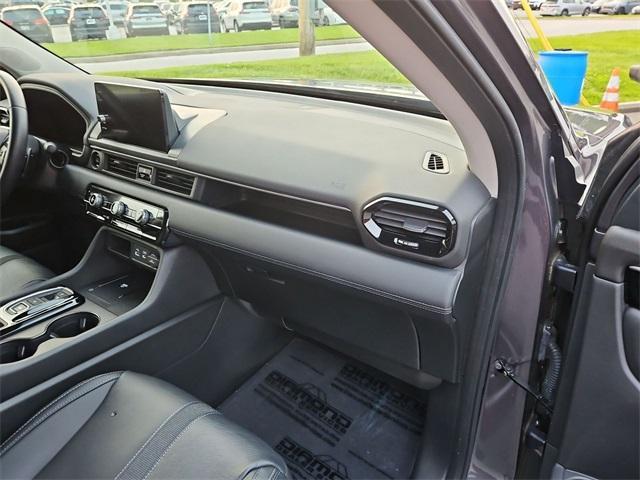 used 2023 Honda Pilot car, priced at $37,500