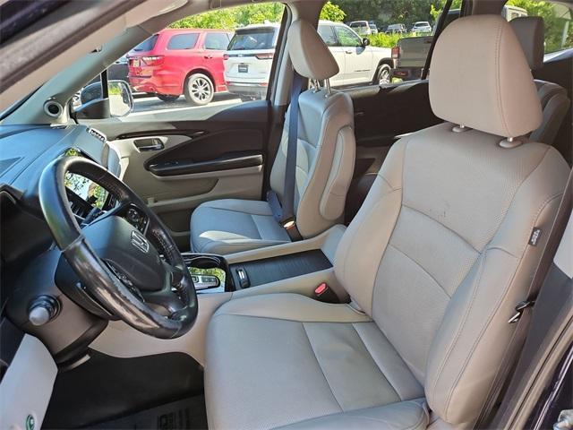 used 2022 Honda Pilot car, priced at $32,500