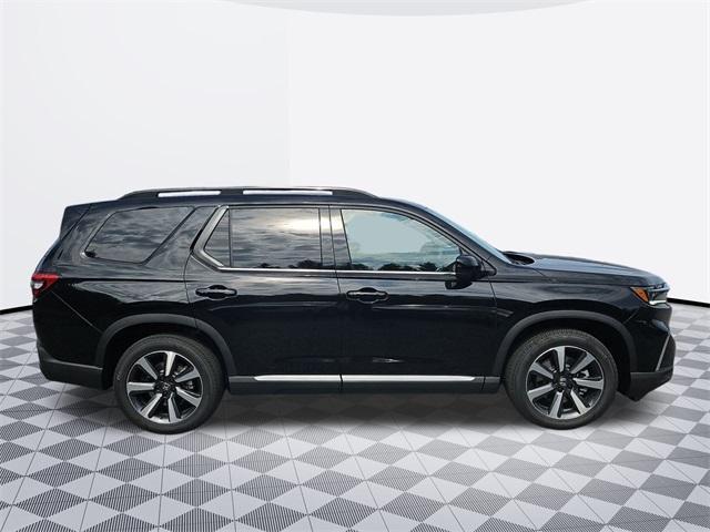 new 2025 Honda Pilot car, priced at $47,276