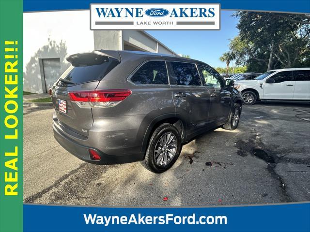 used 2019 Toyota Highlander car, priced at $24,515