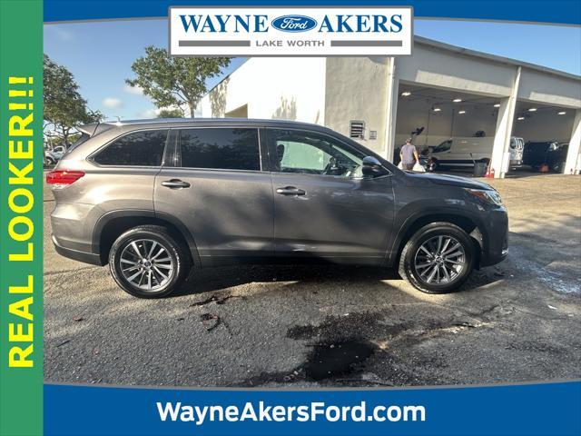 used 2019 Toyota Highlander car, priced at $24,515