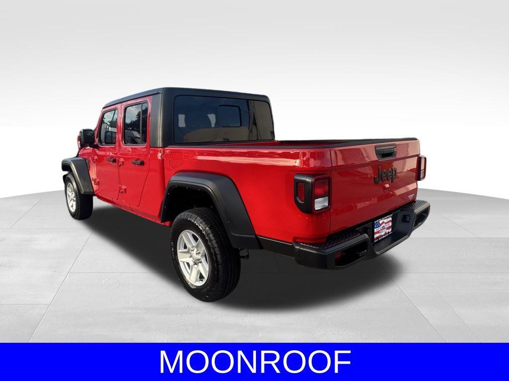 used 2023 Jeep Gladiator car, priced at $23,698