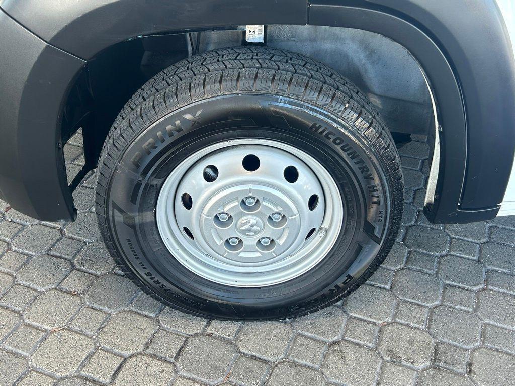 used 2023 Ram ProMaster 2500 car, priced at $29,996