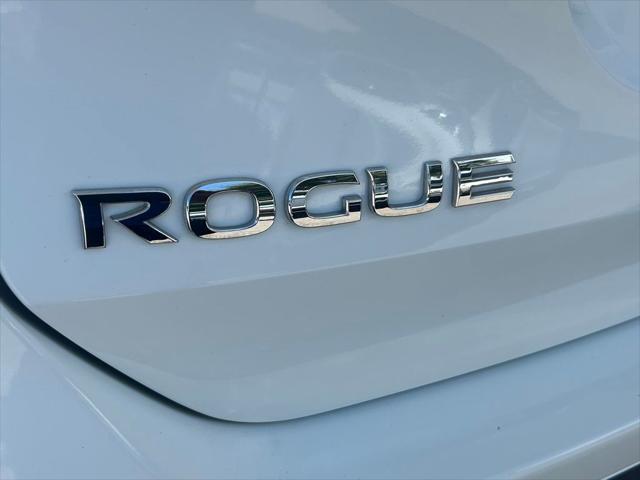 used 2018 Nissan Rogue car, priced at $15,601