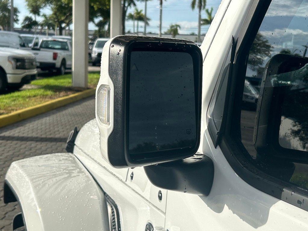 used 2023 Jeep Gladiator car, priced at $29,996