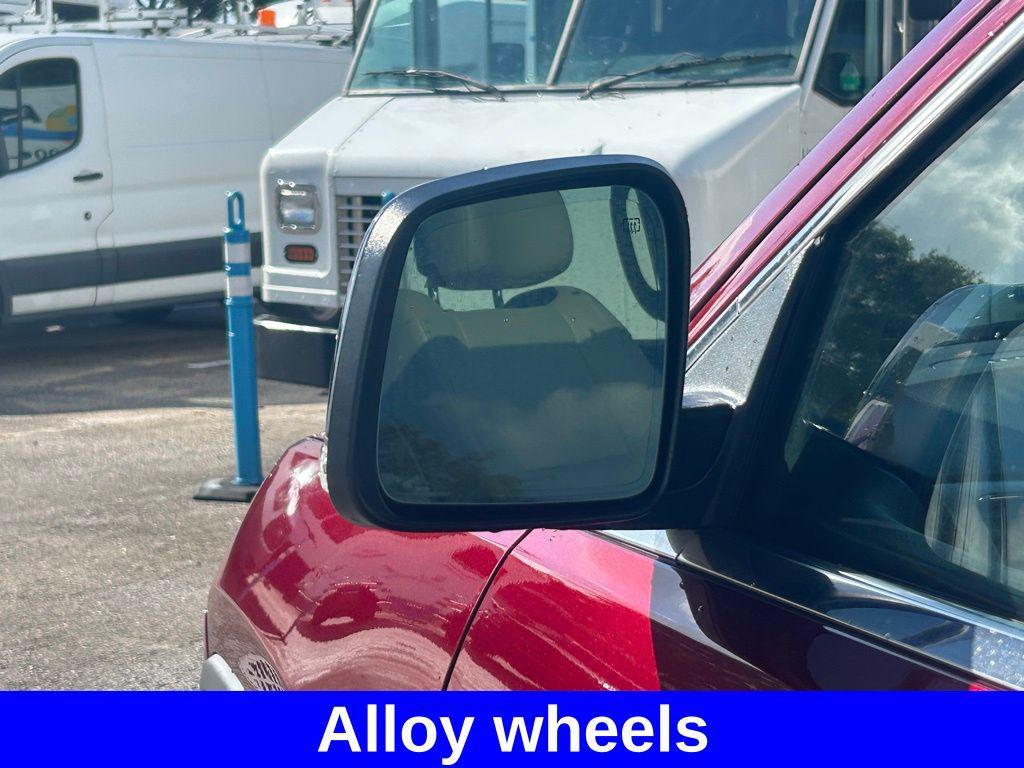 used 2017 Jeep Grand Cherokee car, priced at $14,997