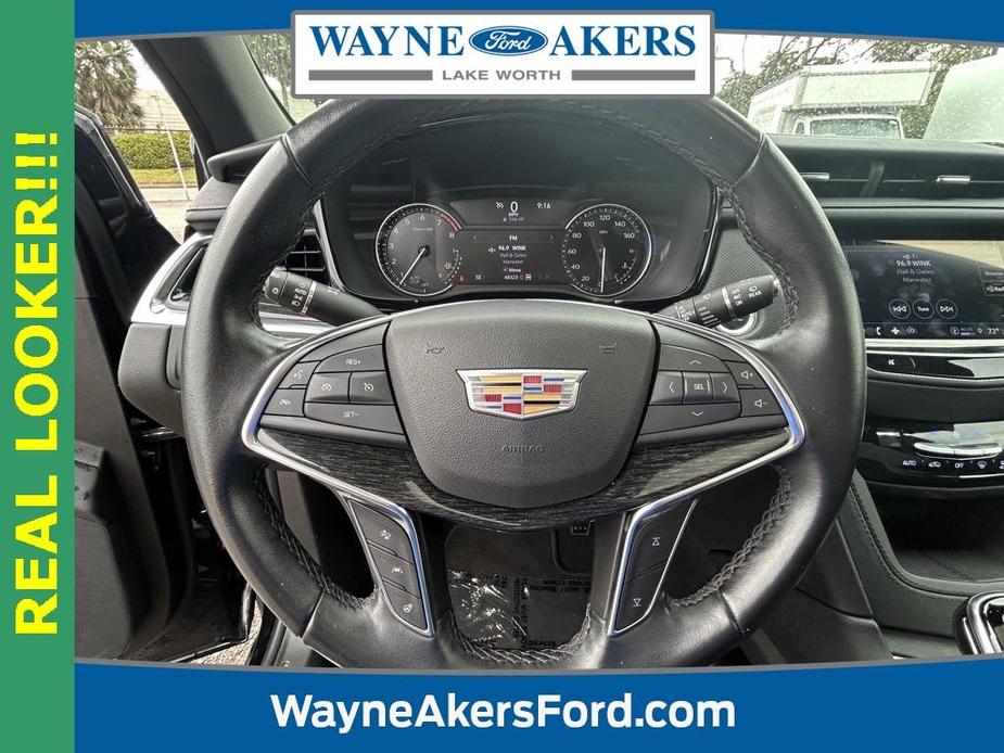 used 2022 Cadillac XT5 car, priced at $26,304