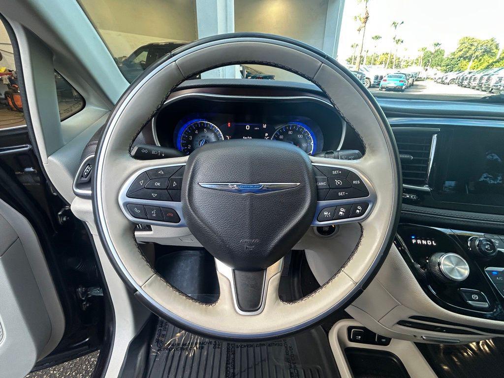 used 2017 Chrysler Pacifica car, priced at $13,871