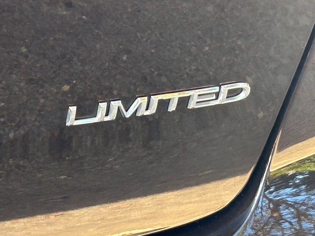 used 2017 Chrysler Pacifica car, priced at $13,871