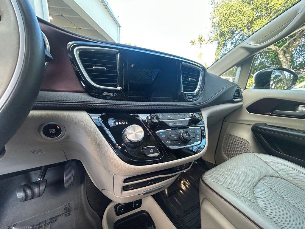 used 2017 Chrysler Pacifica car, priced at $13,871