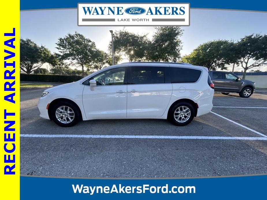 used 2021 Chrysler Pacifica car, priced at $23,111