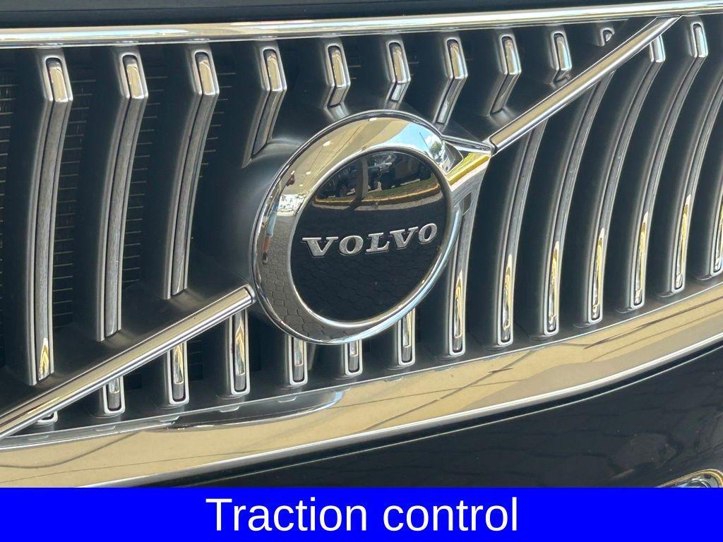 used 2020 Volvo XC90 car, priced at $24,911