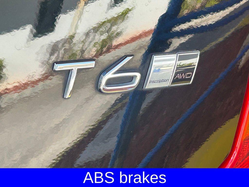 used 2020 Volvo XC90 car, priced at $24,911