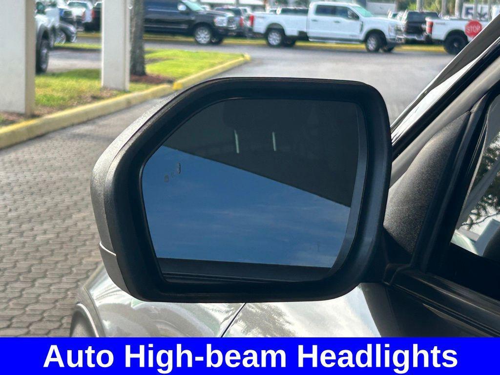 used 2022 Ford Explorer car, priced at $27,336