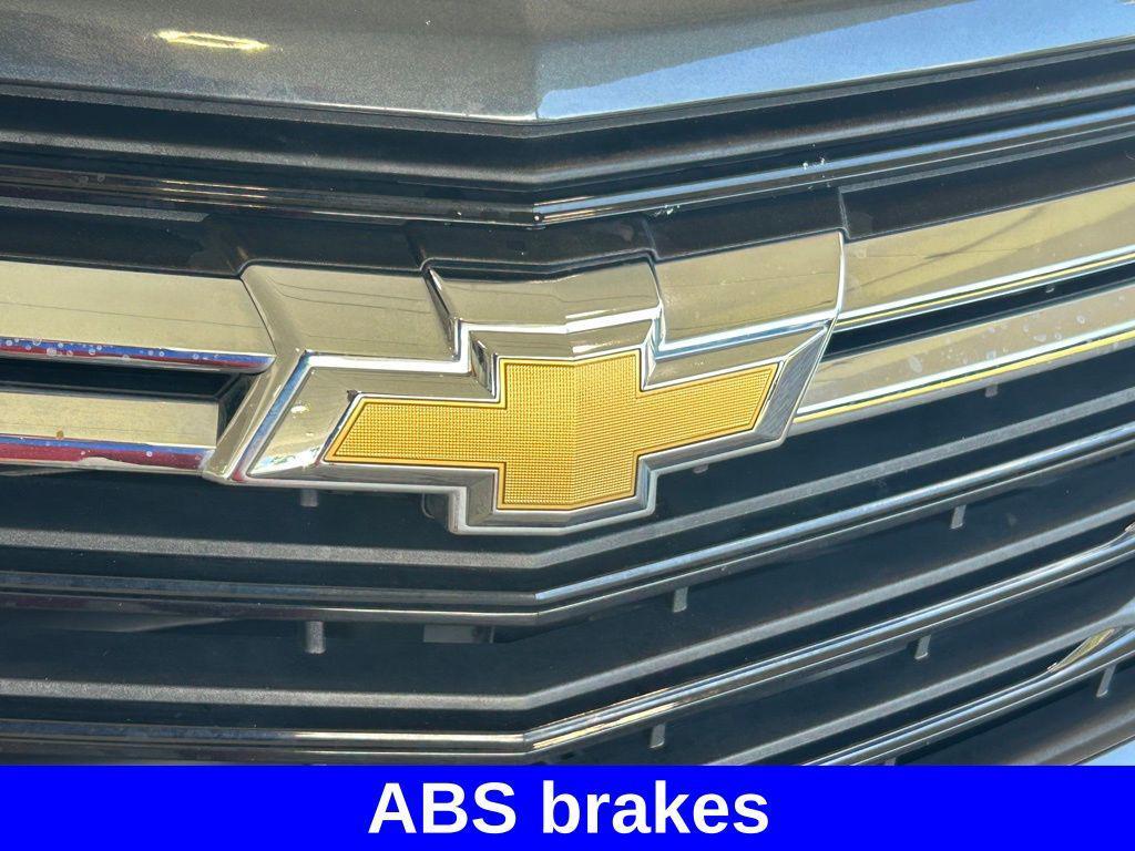 used 2023 Chevrolet Equinox car, priced at $17,935