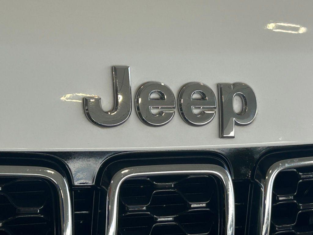 used 2020 Jeep Grand Cherokee car, priced at $23,952
