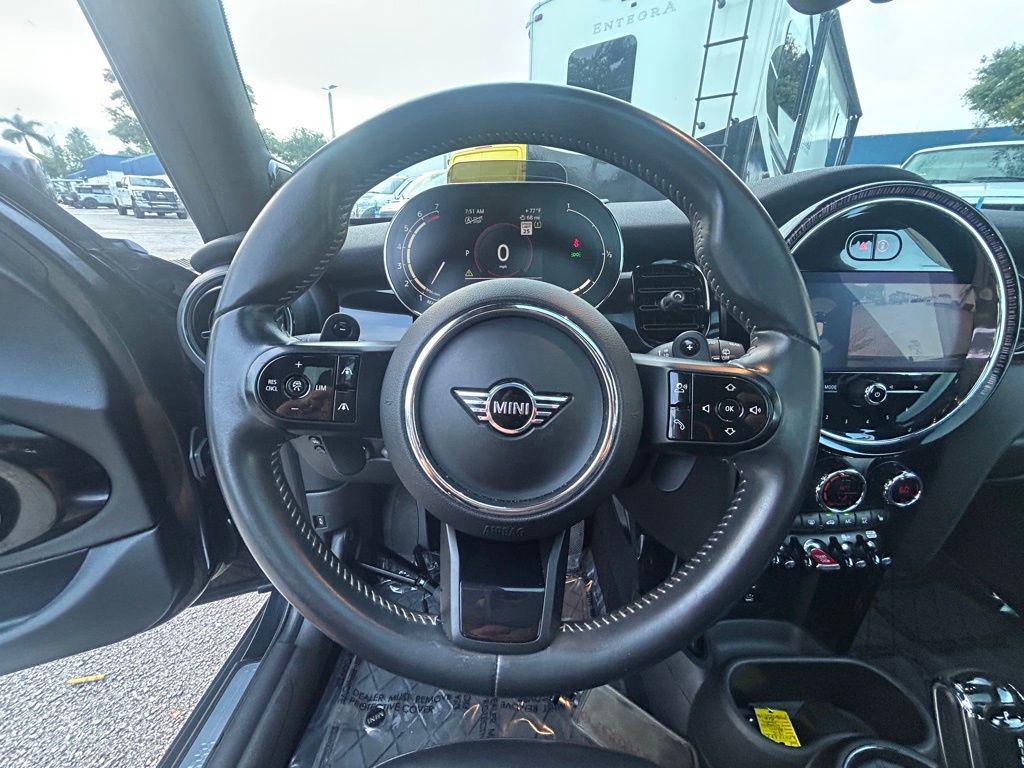used 2023 MINI Hardtop car, priced at $21,916