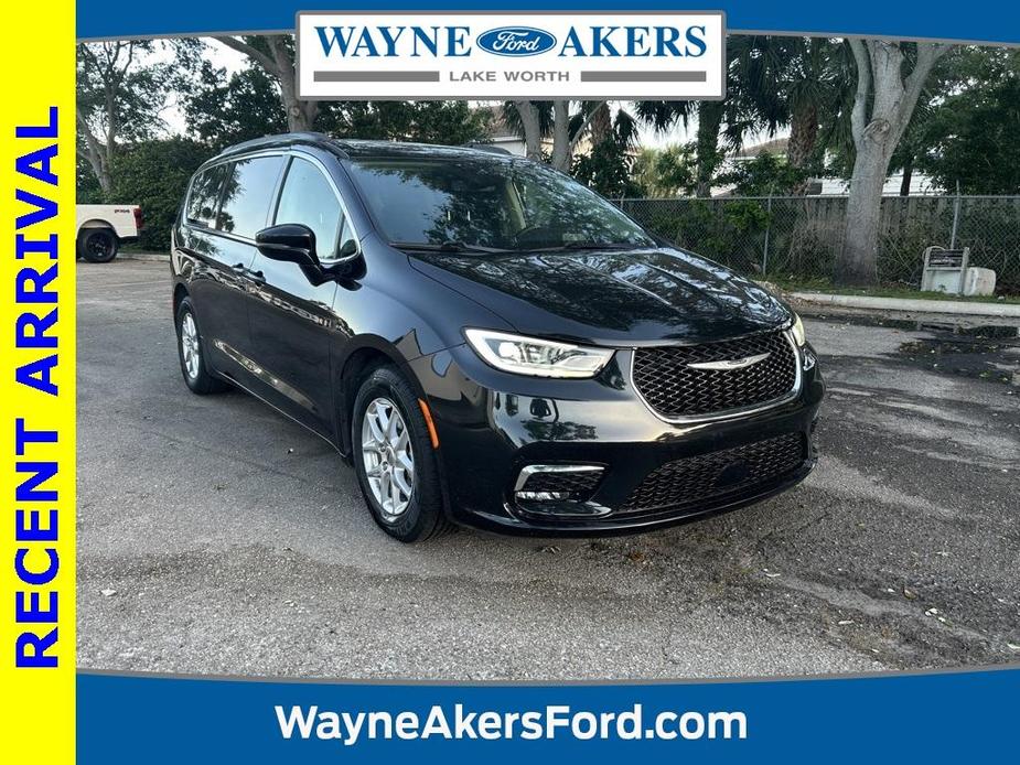 used 2022 Chrysler Pacifica car, priced at $24,103