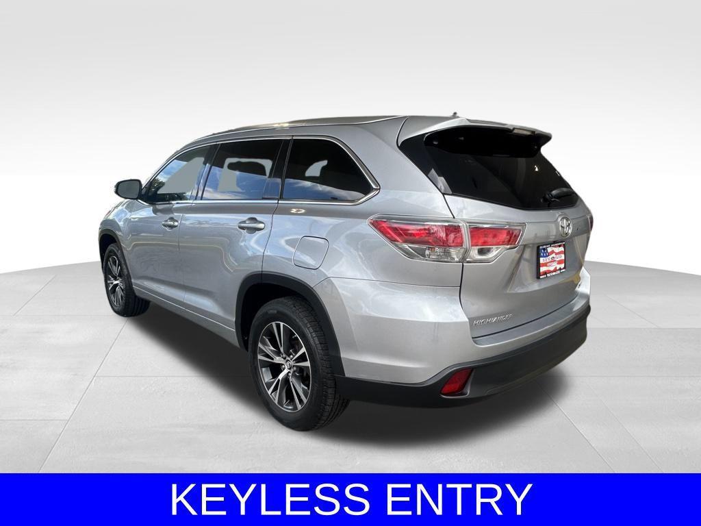 used 2016 Toyota Highlander car, priced at $17,410