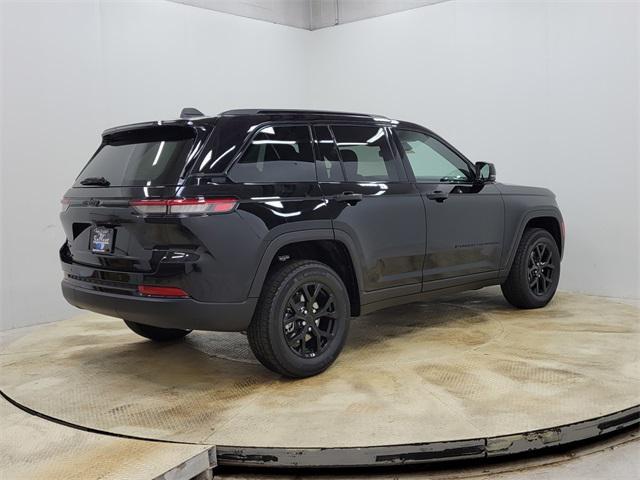 new 2025 Jeep Grand Cherokee car, priced at $38,817