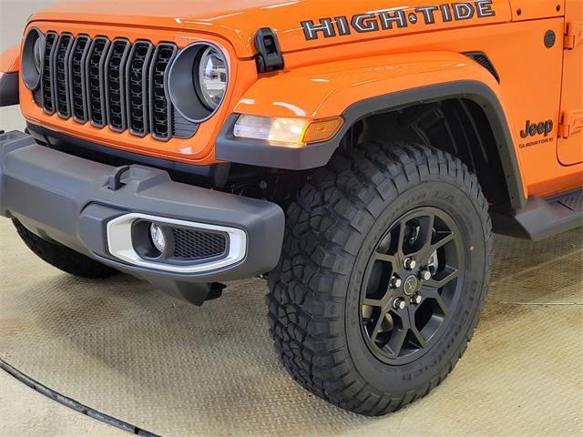 new 2025 Jeep Gladiator car, priced at $43,312