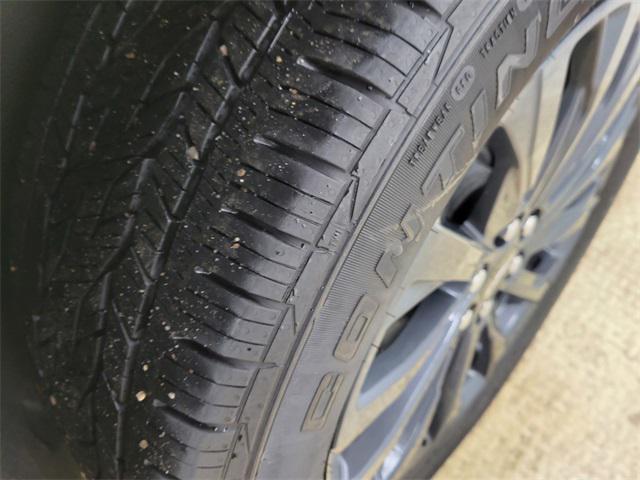 used 2023 Chevrolet Traverse car, priced at $39,995