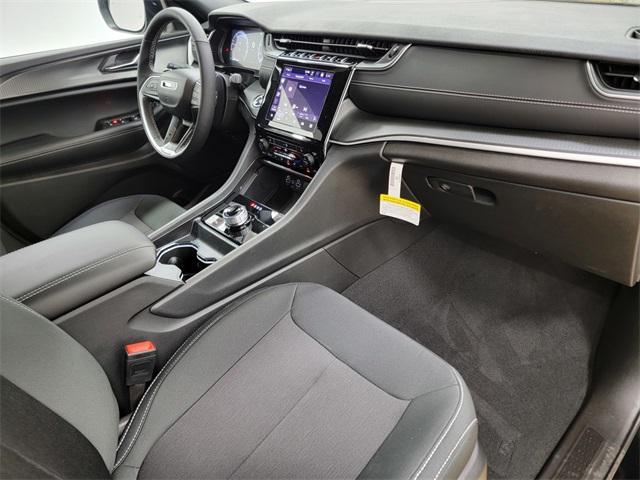 new 2025 Jeep Grand Cherokee car, priced at $38,520