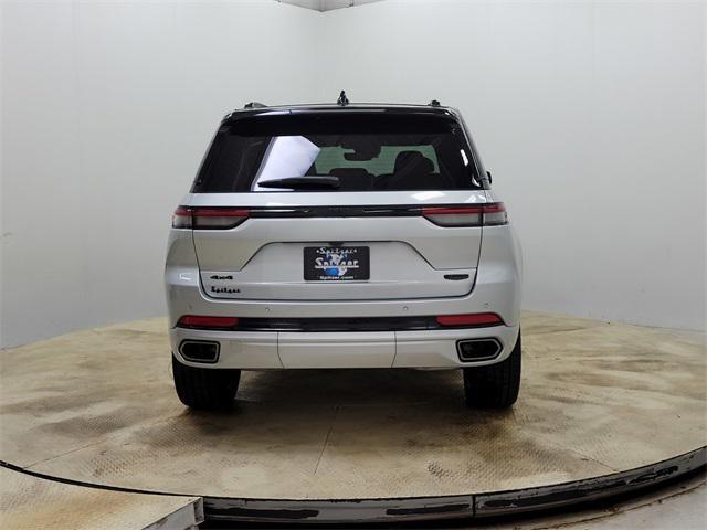 new 2025 Jeep Grand Cherokee car, priced at $59,990