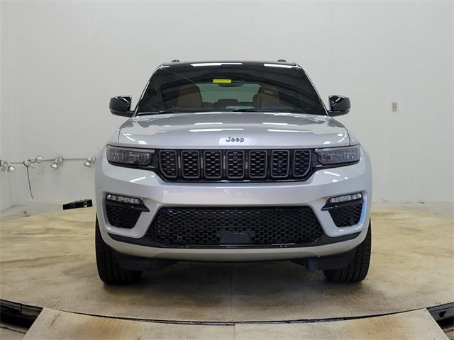 new 2025 Jeep Grand Cherokee car, priced at $59,990