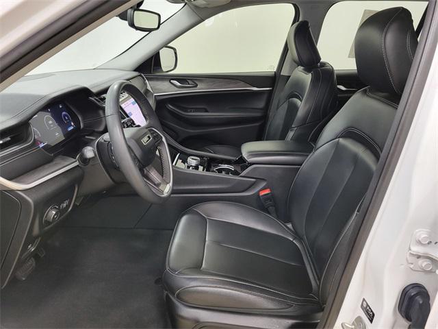 used 2023 Jeep Grand Cherokee car, priced at $34,990