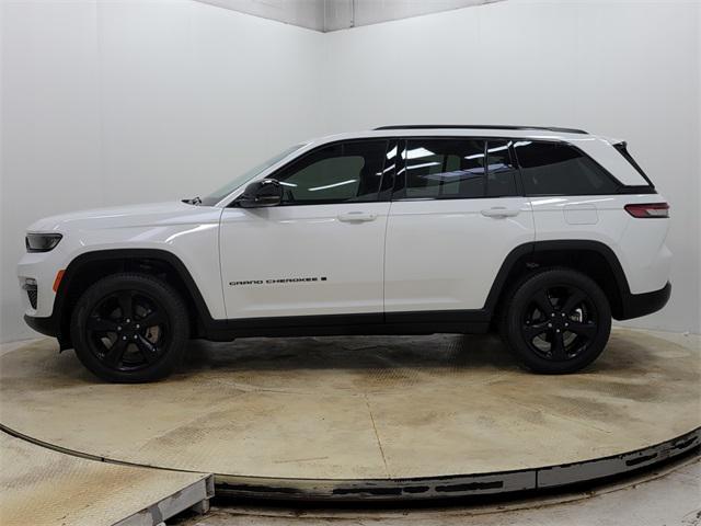 used 2023 Jeep Grand Cherokee car, priced at $34,990