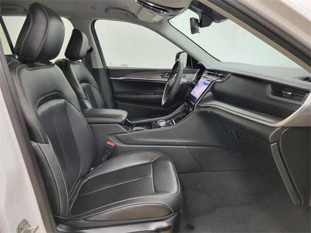 used 2023 Jeep Grand Cherokee car, priced at $34,990