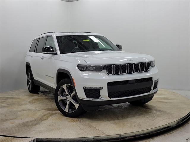 new 2024 Jeep Grand Cherokee L car, priced at $50,719